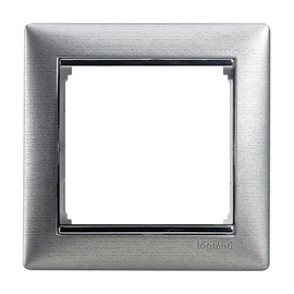 Csiszolt alumínium/Ezüst